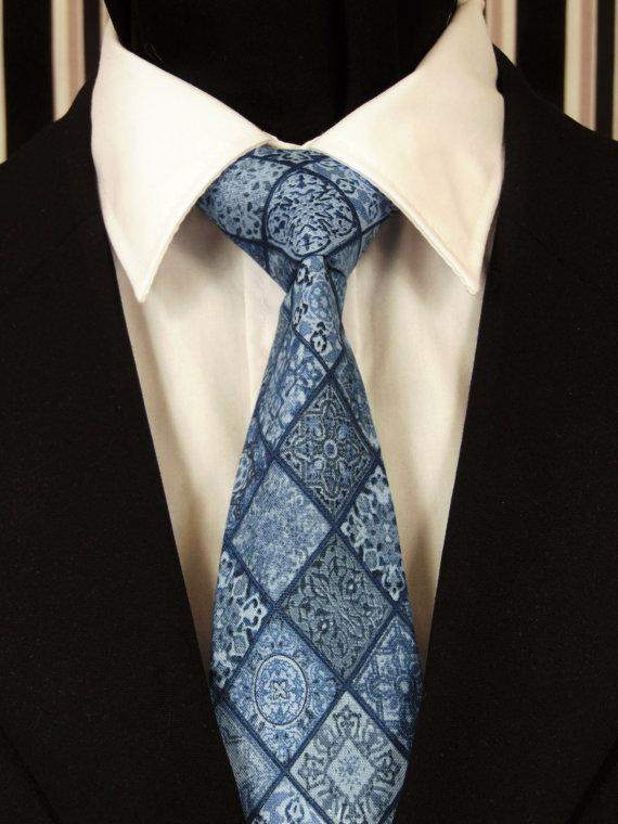 Diamond Necktie - Maven Flair