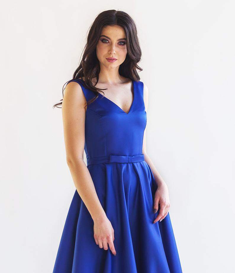 Satin Evening Dress With Corset Lace-up and Full Skirt - Maven Flair